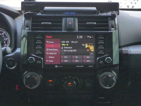 Used 2022 Toyota 4Runner TRD Off-Road Premium AWD/4WD image 18