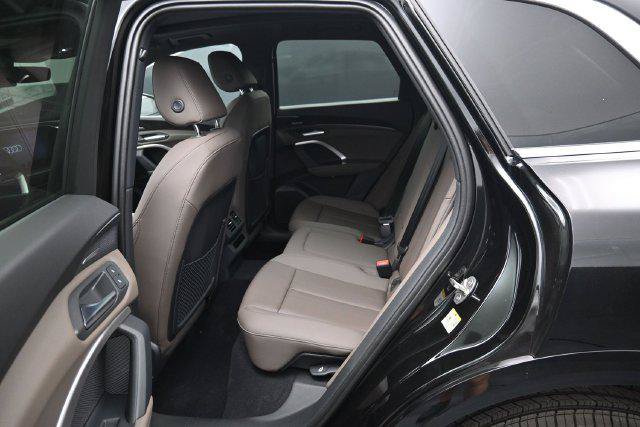 New 2026 Audi Q5 Premium Plus AWD/4WD image 11