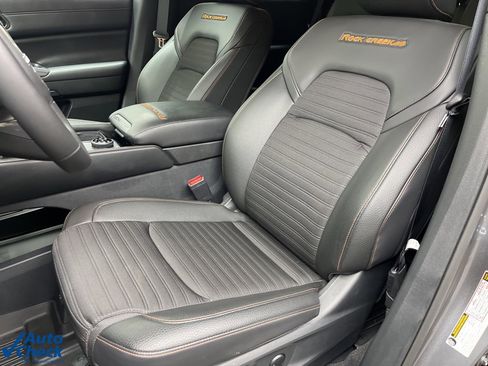 Used 2025 Nissan Pathfinder Rock Creek image 19