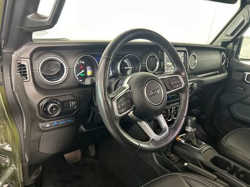 Used 2023 Jeep Wrangler Unlimited Sahara w/ Cold Weather Group AWD/4WD image 11