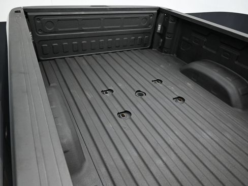Used 2024 Chevrolet Silverado 2500 LT AWD/4WD image 46