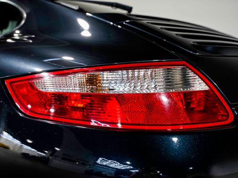 Used 2006 Porsche 911 Carrera 4 image 31