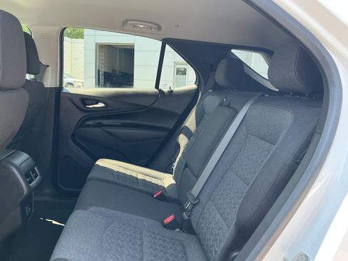Certified 2022 Chevrolet Equinox LT AWD/4WD image 12