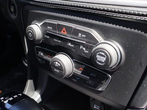 Used 2023 Dodge Charger R/T w/ Plus Group RWD image 15