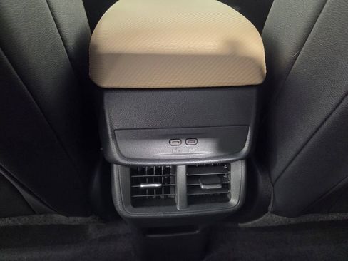 Used 2026 Chevrolet Equinox ACTIV AWD/4WD image 25