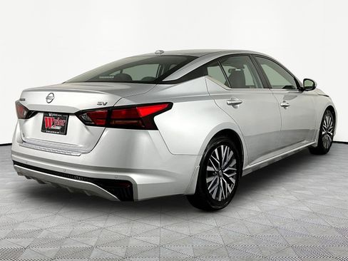 Certified 2023 Nissan Altima 2.5 SV FWD image 6