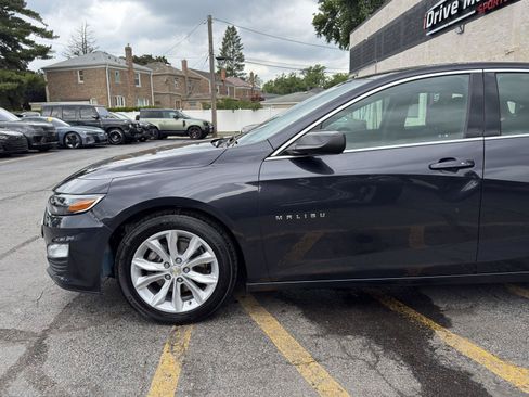 Used 2022 Chevrolet Malibu LT FWD image 3
