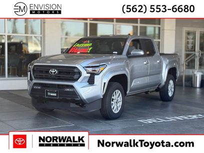 New 2025 Toyota Tacoma SR5
