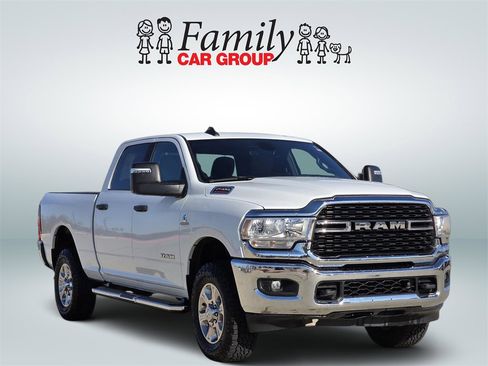 Used 2024 RAM 2500 Big Horn image 2