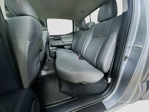 Used 2021 Toyota Tacoma SR AWD/4WD image 28