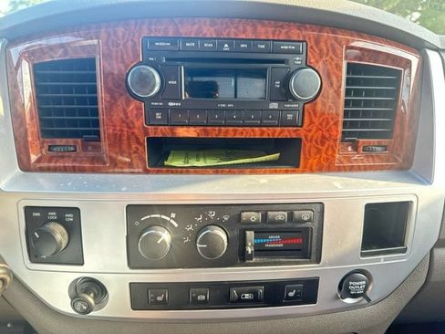 Used 2007 Dodge Ram 2500 Truck Laramie AWD/4WD image 19