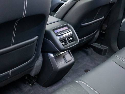 Certified 2025 Cadillac Lyriq Luxury w/ LPO, Floor Liner Package AWD/4WD image 20