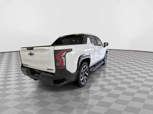 Certified 2025 Chevrolet Silverado EV RST AWD/4WD image 11