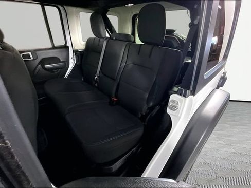 Used 2023 Jeep Wrangler Unlimited Rubicon 4xe AWD/4WD image 21