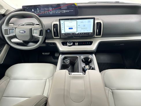 New 2025 Ford Expedition Max Active image 22