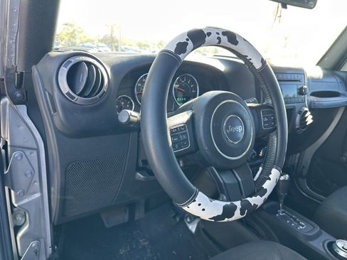 Used 2016 Jeep Wrangler Unlimited Sport w/ Connectivity Group image 11