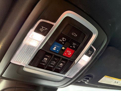 Used 2019 RAM 3500 Limited image 22