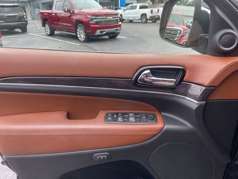 Used 2021 Jeep Grand Cherokee Overland image 19