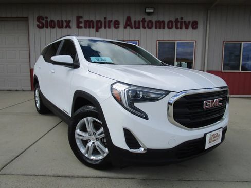 Used 2021 GMC Terrain SLE w/ Driver Convenience Package AWD/4WD image 1