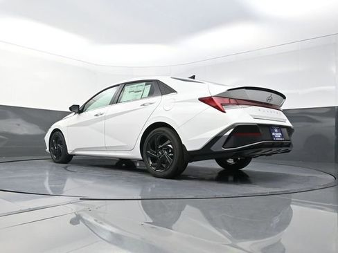 New 2026 Hyundai Elantra SEL Sport Premium FWD image 34