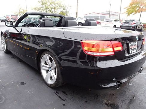 Used 2010 BMW 335i Convertible image 6