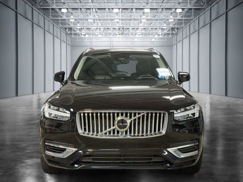 Used 2024 Volvo XC60 B5 Plus w/ Climate Package AWD/4WD image 8