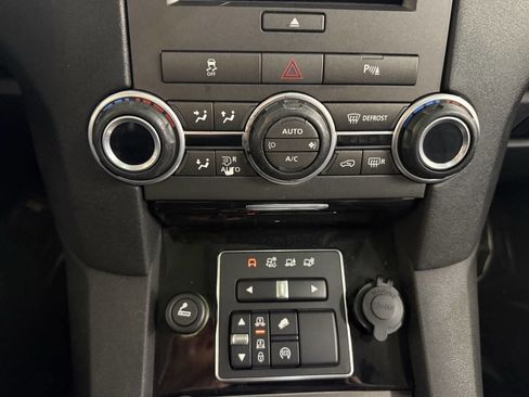 Used 2014 Land Rover LR4 HSE image 30