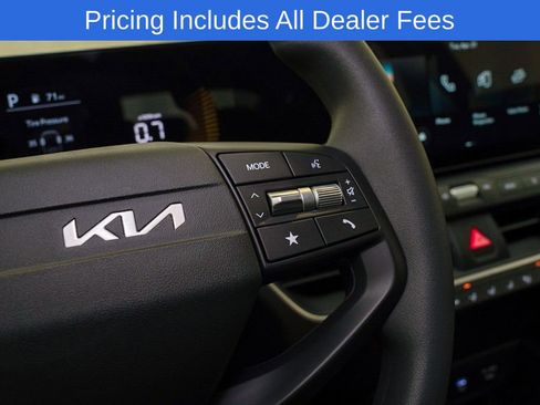 New 2026 Kia K4 FWD image 19