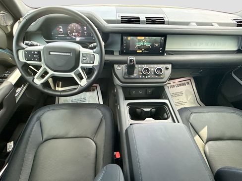 Used 2024 Land Rover Defender 110 X-Dynamic SE AWD/4WD image 16