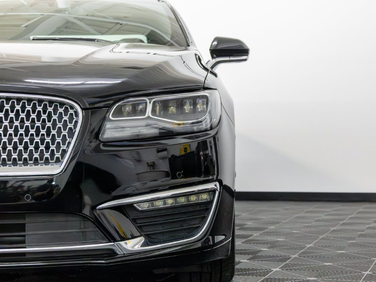 Used 2019 Lincoln MKZ Reserve w/ Luxury Package AWD/4WD image 11