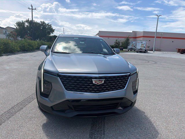 Used 2024 Cadillac XT4 Premium Luxury w/ Technology Package FWD image 2
