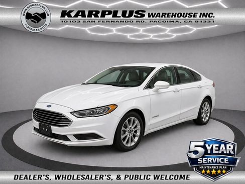 Used 2019 Ford Fusion SE FWD image 1