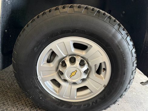 Used 2010 Chevrolet Silverado 2500 LT AWD/4WD image 36