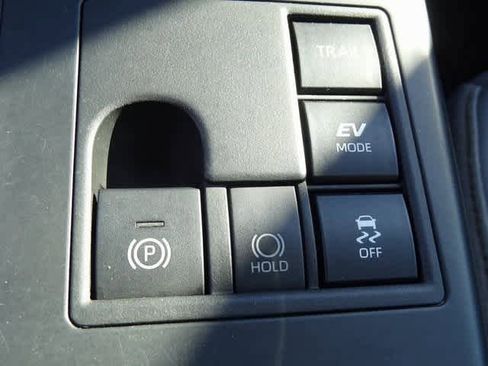 Used 2023 Toyota Highlander Bronze Edition image 14