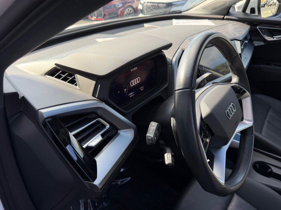 Used 2024 Audi Q4 e-tron Premium Plus w/ Premium Plus AWD/4WD image 10