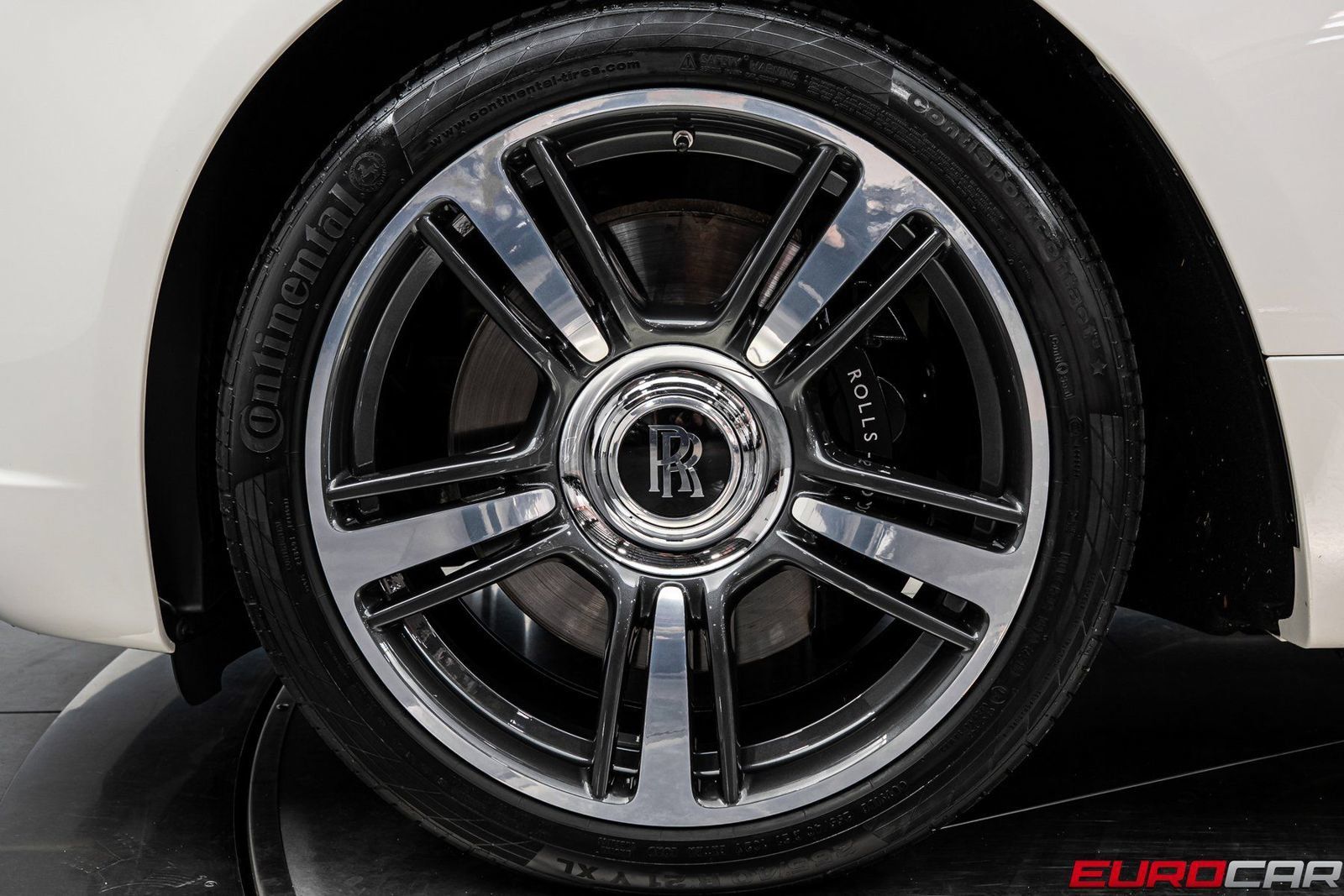 Used 2018 Rolls-Royce Wraith RWD image 16