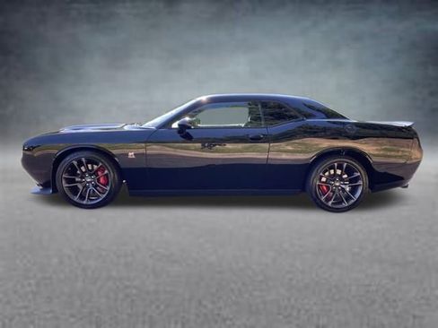 Used 2022 Dodge Challenger R/T Scat Pack image 2