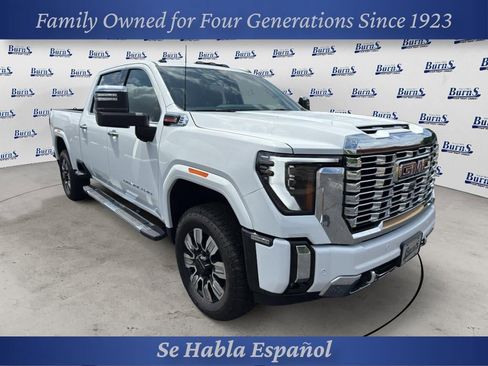 Used 2026 GMC Sierra 2500 Denali w/ Denali Reserve Package AWD/4WD image 1
