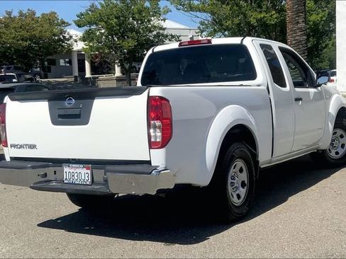 Used 2019 Nissan Frontier S RWD image 13