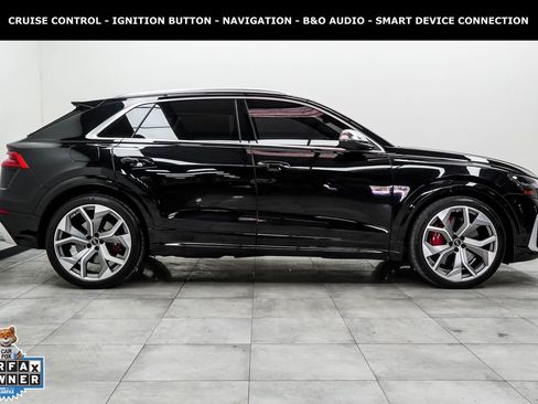 Used 2024 Audi RS Q8 w/ Executive Package image 6