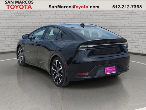 New 2026 Toyota Prius Plug-In Hybrid FWD image 7