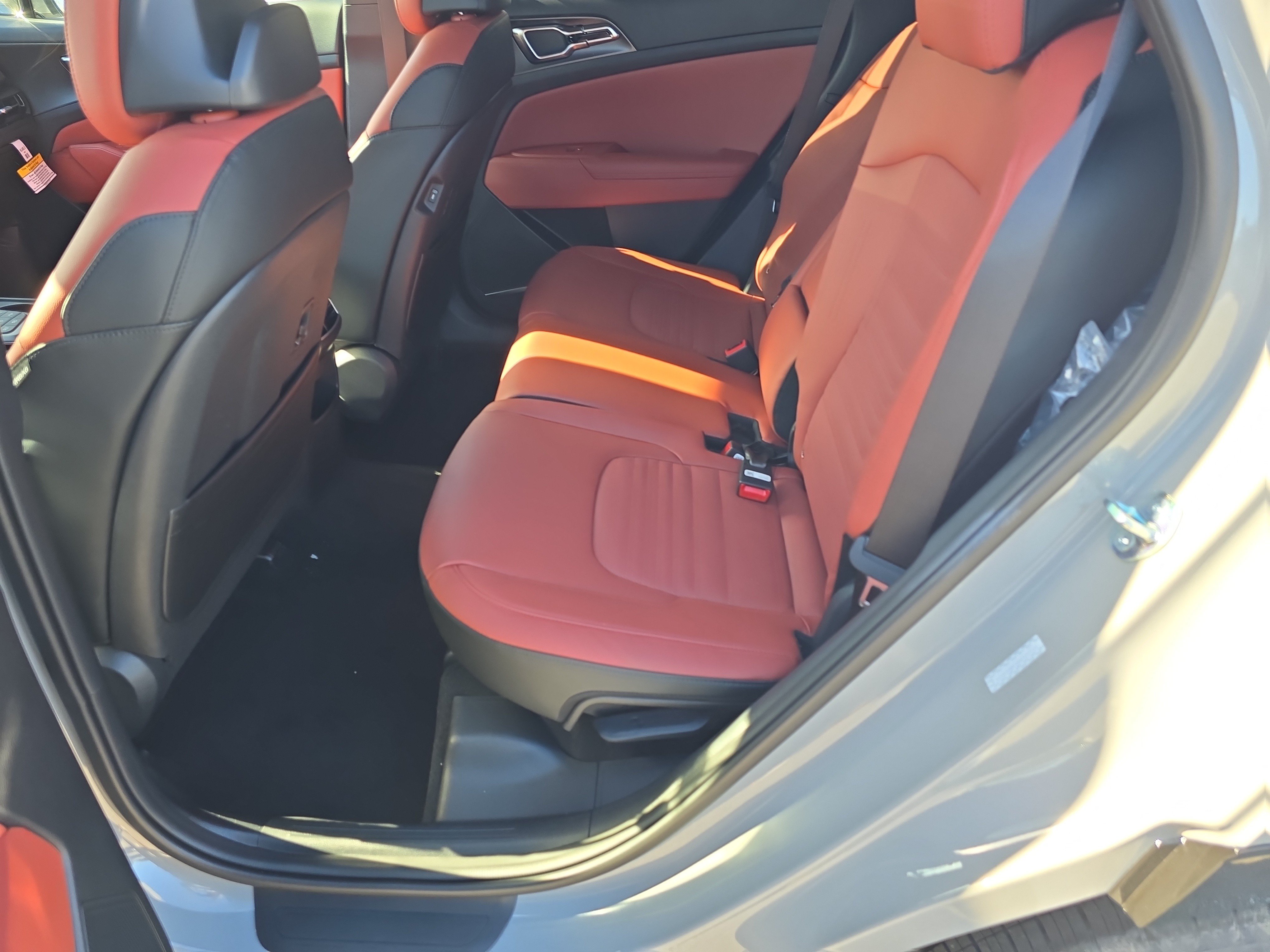 New 2027 Kia Sportage SX FWD image 17