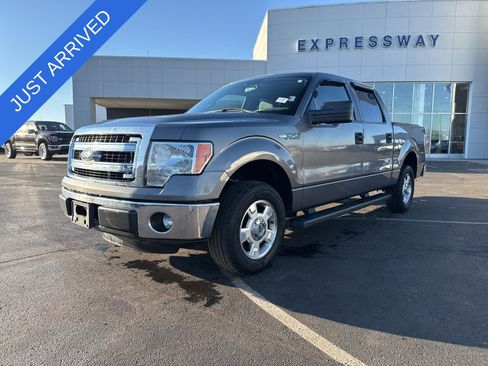 Used 2013 Ford F150 XLT image 1