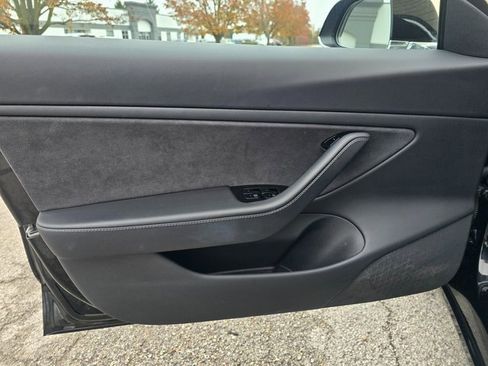 Used 2018 Tesla Model 3 Long Range image 15