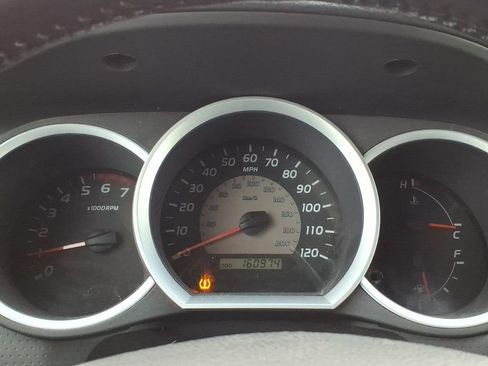 Used 2010 Toyota Tacoma Base image 26