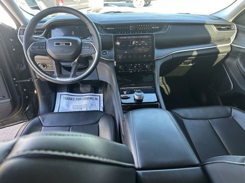 Used 2023 Jeep Grand Cherokee L Limited w/ Luxury Tech Group II image 23