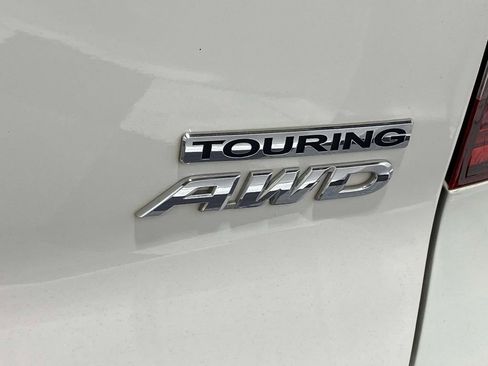 Used 2022 Honda Pilot Touring image 8