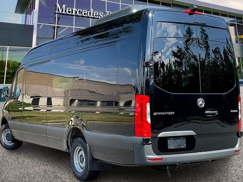New 2025 Mercedes-Benz Sprinter 3500 image 3