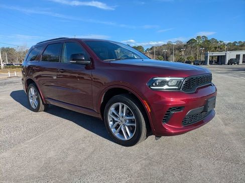 Used 2024 Dodge Durango GT image 2