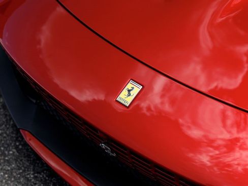 Used 2025 Ferrari Roma Spider RWD image 48